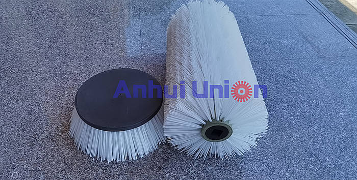 Clarifier Cleaning Brush